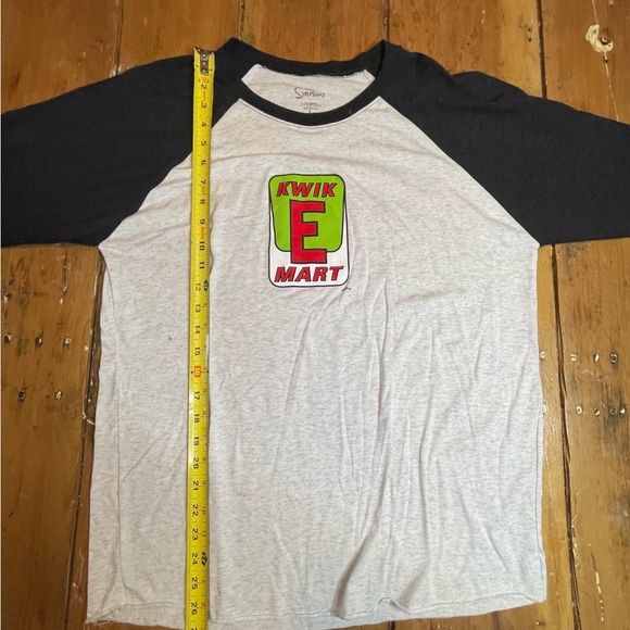 The Simpson's Kwik-E-Mart T-Shirt Family Retro Vintage Cartoon Sizes~ Large - Picture 5 of 5